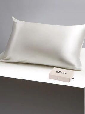 (2) Blissy 100% Silk Pillowcases in White, both brand new in box
